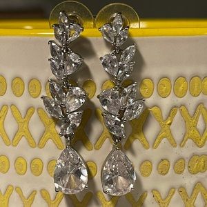 Vintage dangly earrings